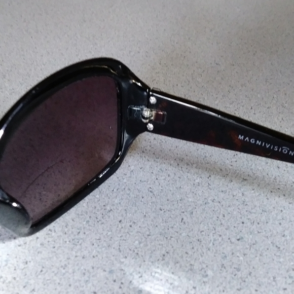 Magnivision Accessories Bifocal Sunglasses Poshmark
